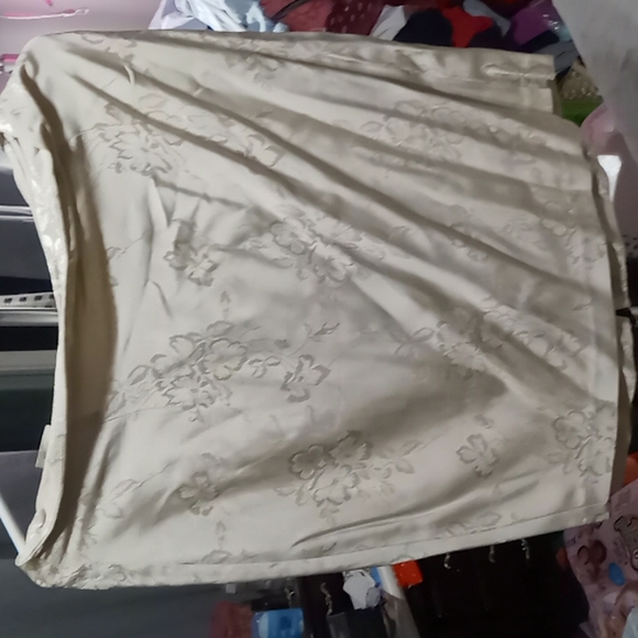 Francine Browner jacket and skirt set - Picture 5 of 9